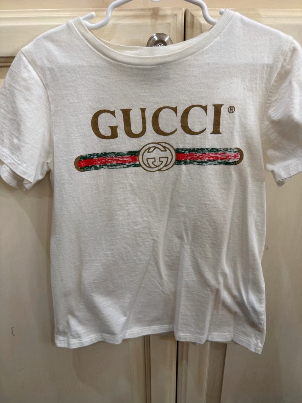 Gucci White Kids Logo Tee with Gold, Green & Red Stripe
